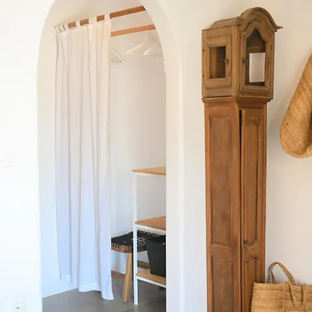 Отель Santa Maria Elia (Mykonos)